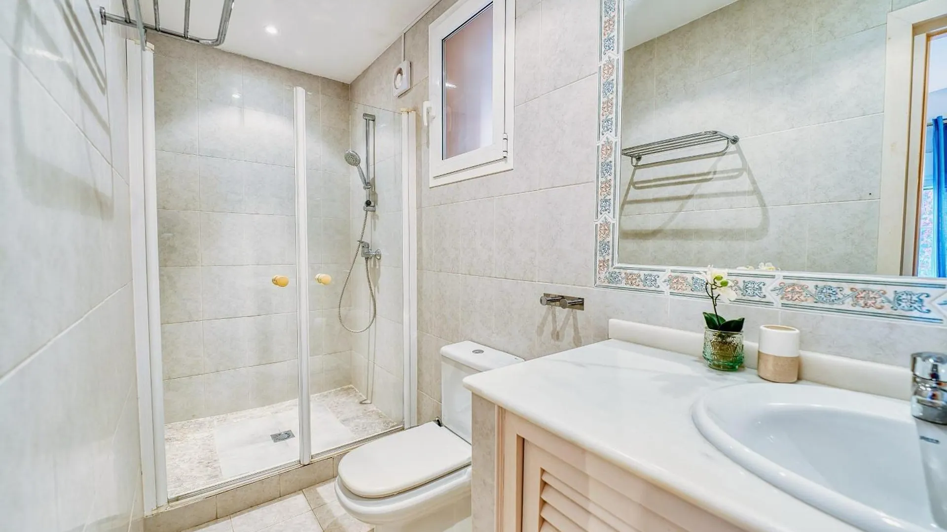 1109 * Panorama Sea View Family Villa Roof Terrace- Annex Marbella Spanje